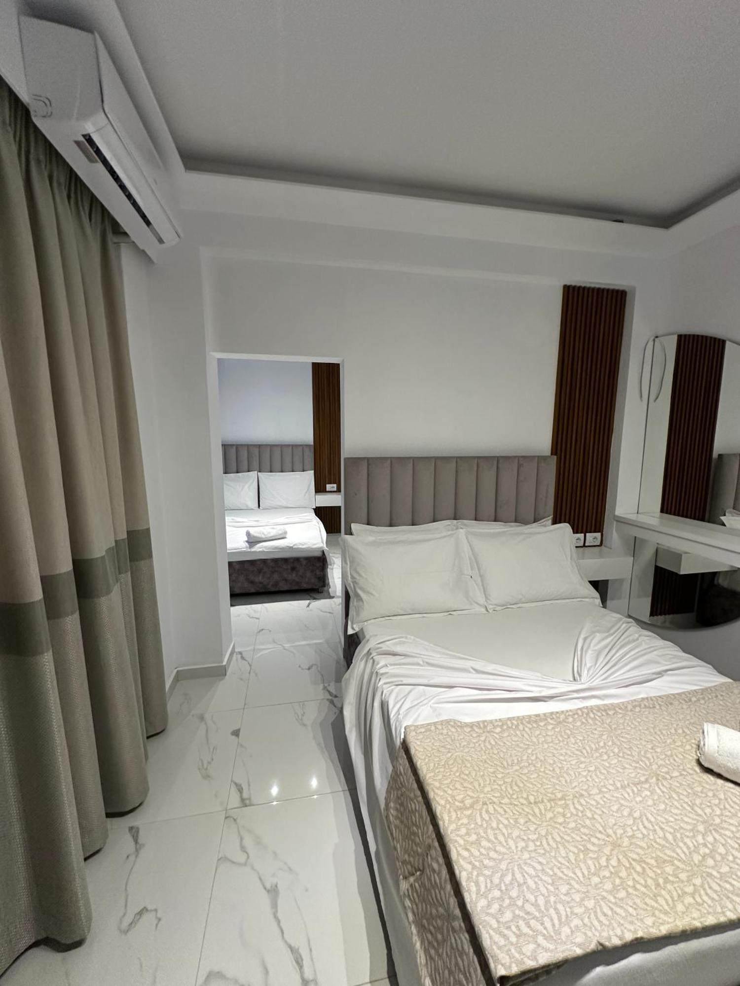 Hotel Elisabet Sarandë Eksteriør billede