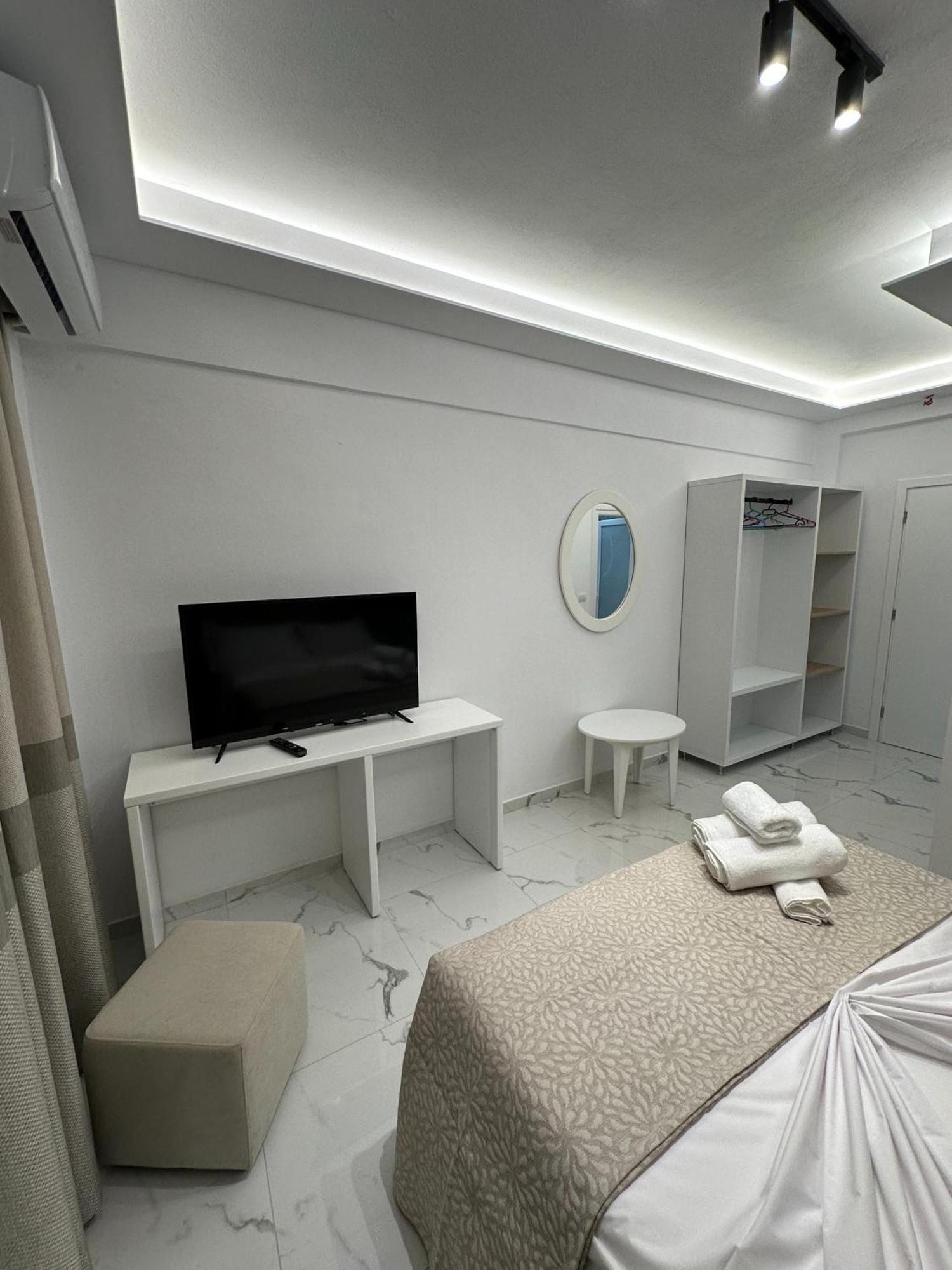 Hotel Elisabet Sarandë Eksteriør billede