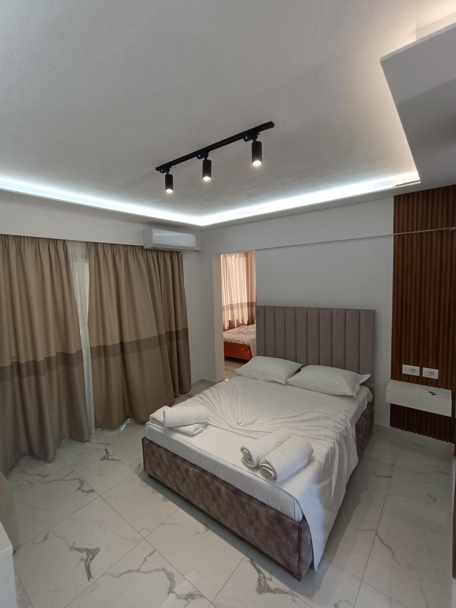 Hotel Elisabet Sarandë Eksteriør billede